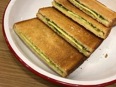 咖椰吐司-HELLO 27 意面·沙拉·帕尼尼