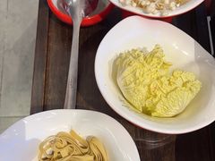 -醉董牛川派鲜肉自选火锅(烟台店)