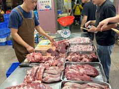 -标记美食新鲜猪杂(兴南大道店)