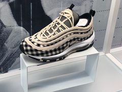 -NIKE品牌体验店(南京东路店)