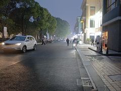 -锦秋路-停车场