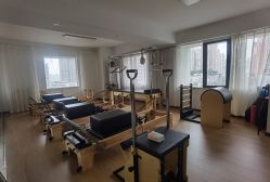 -馨媛瑜伽普拉提