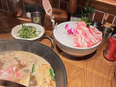 -巴卤社老火锅(财富店)