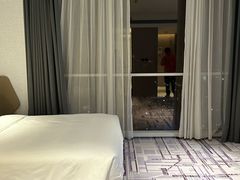 -大连星海皇冠假日酒店
