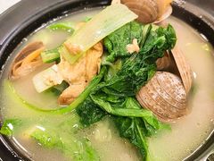 大黄蚬子煮小白菜-东方饺子王(新奥购物中心店)