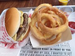 蘑菇牛肉汉堡-FATBURGER 特富客汉堡(外交公寓店)