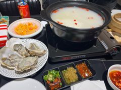 -牛牛和牛海鲜粥底火锅(长虹国际城店)