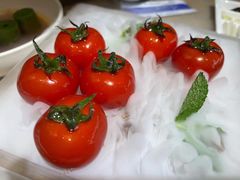 番茄脆菇沙拉-小大董·烤鸭(王府井apm店)
