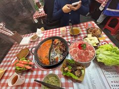 -赵美丽·重庆社区火锅·直营店(火车东站·中豪国际店)