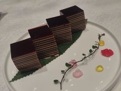 -景月阁空中食府(希尔顿酒店)
