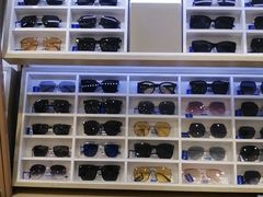 -标准眼镜·蔡司官方授权店(塘沽远洋未来汇店)