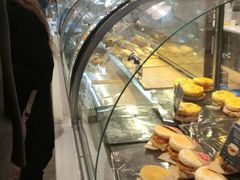 -巴黎贝甜(大宁国际商业广场店)