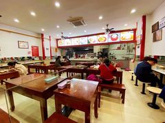 -胡成记口蘑龙眼包子(盐道街店)