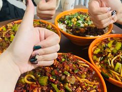 -玲玲米粉·新疆现炒米粉(大十字总店)