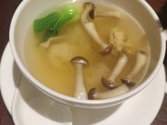 三鲜馄饨老鸡汤-杭州西子湖四季酒店·金沙厅