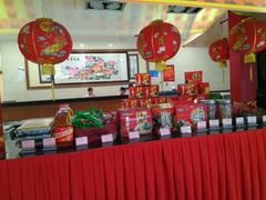 -东豪园林海鲜酒家(南港路辅路店)