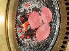 -山川小町·极番烧肉(新地假日广场店)