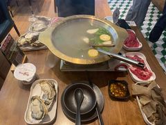 -天成·潮州牛肉脆肉鱼生蚝自助火锅