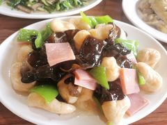 三鲜鱼面筋-唔呶喔哩酒家(生产街店)