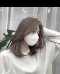 -变画·发型STUDIO