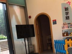 -龙格亲子游泳•水育早教运动中心