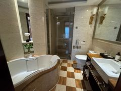 -沈阳皇朝万鑫酒店