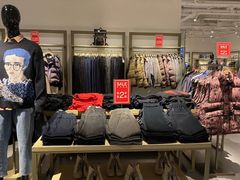 -URBAN REVIVO(北京斯普瑞斯奥特莱斯店)