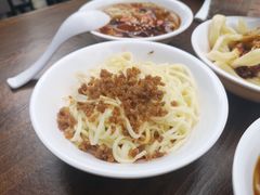 牛肉担担面-洞子口张老二凉粉(文殊院店)