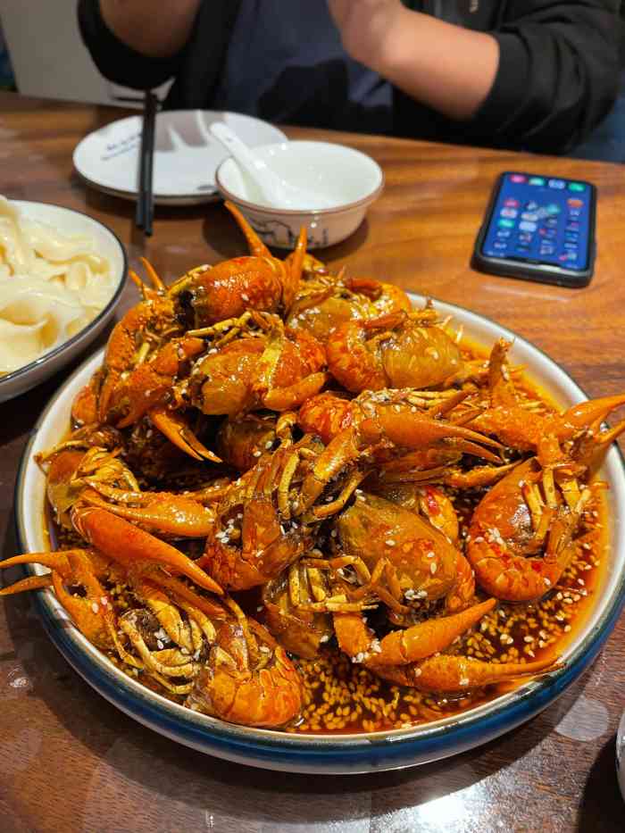马头巷·红油龙虾·肥肠鸡爪爪(学士街店)-"今年又来吃马头巷了,吃过