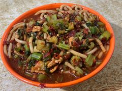 -玲玲米粉·新疆现炒米粉(大十字总店)
