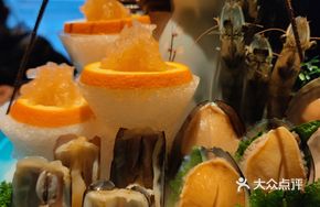 Dragon and Phoenix Seafood Platter