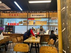 -丽丽三鲜螺蛳粉(田林路店)