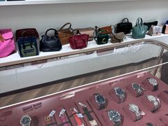 -万物奢潮中古奢侈品(青岛店)