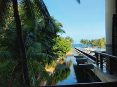 -亚龙湾喜来登·美景台大堂吧