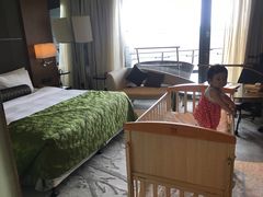 -上海滴水湖皇冠假日酒店