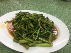 -新峰肉骨茶