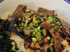 -沪西老弄堂面馆(定西路店)