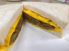 咖喱牛蛋治-彩香园咖啡美食(海南花园第2座店)