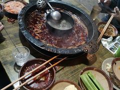 -黄潇洒老火锅(九眼桥宏济巷店)