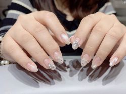 -艾珂·美甲美睫