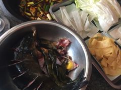-忆乡情铁锅炖鱼饭店(延庆店)