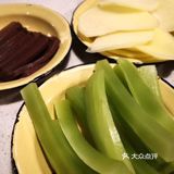 分量不会太多，价钱合理，因为分量不太多