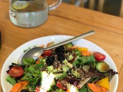 牛油果藜麦沙拉-朵朵开素食餐厅(后宰门街店)