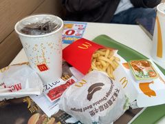 -麦当劳(乳山路店)