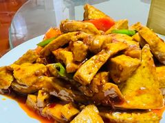 家常豆腐-明月食府(二区干二路店)