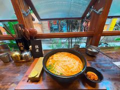 -银米·云南传统过桥米线(双廊黑金冠店)