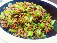 -黄泥岗·地道湖北菜(奥特莱斯店)