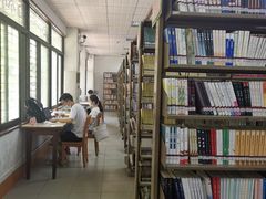 -荔湾区图书馆(周门馆)