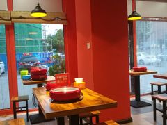 -吉吉向上炭烤鸡肉煲(大学城店)