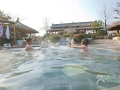 -航空小镇温泉